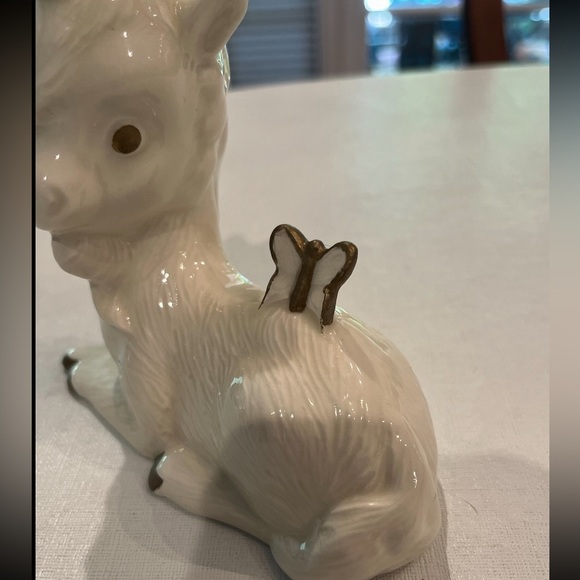Vintage creamy white baby unicorn with butterfly ceramic figurine. So sweet! - Picture 4 of 8